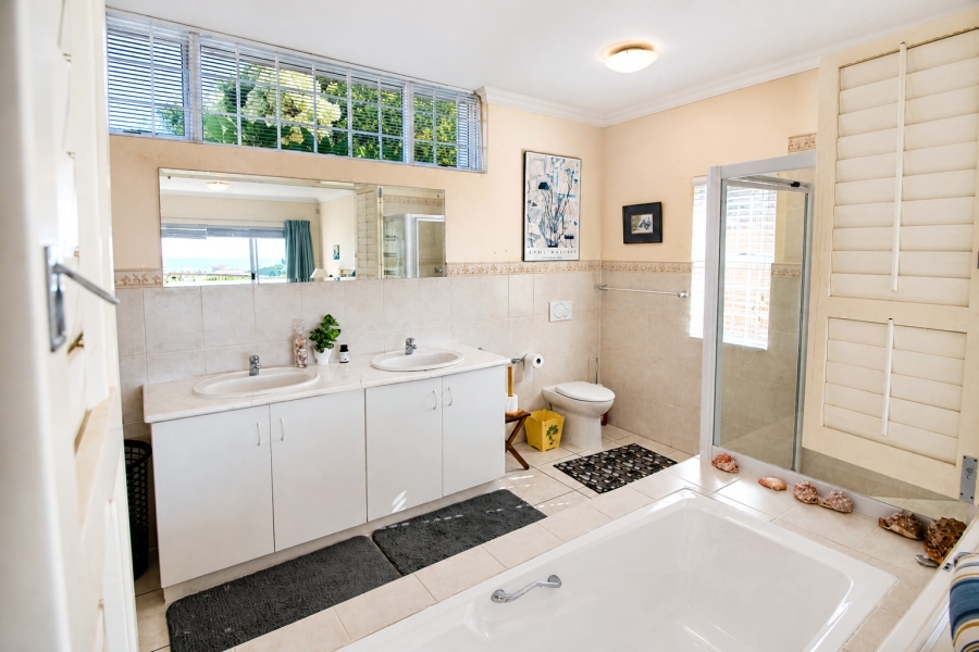 3 Bedroom Property for Sale in Port St Francis Eastern Cape
